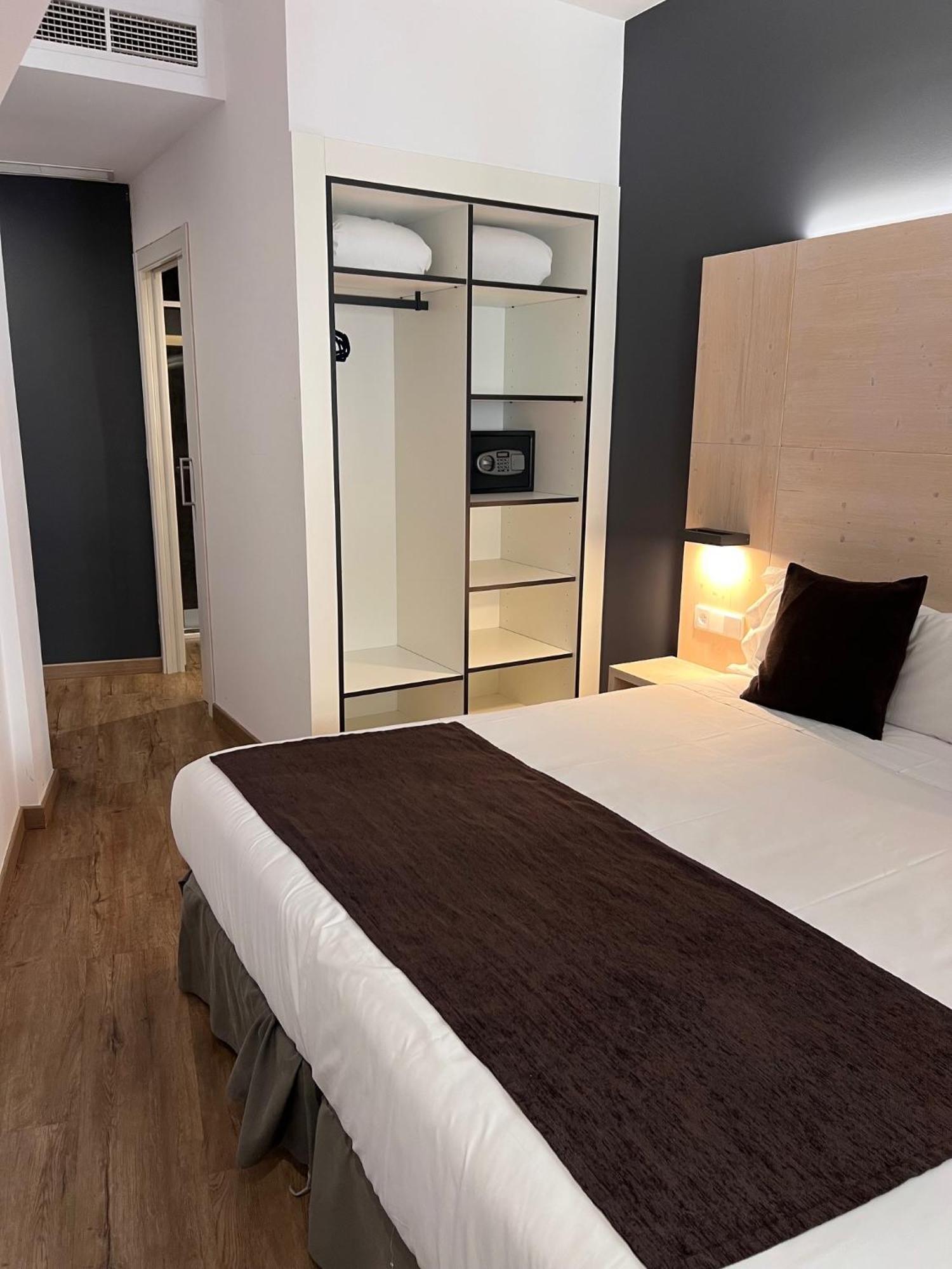 Hotel Travessera Βαρκελώνη Εξωτερικό φωτογραφία
